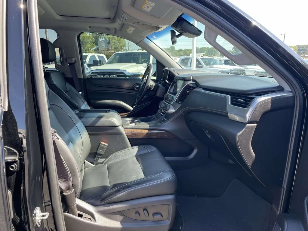 Used 2017 Black Chevrolet LT image 12