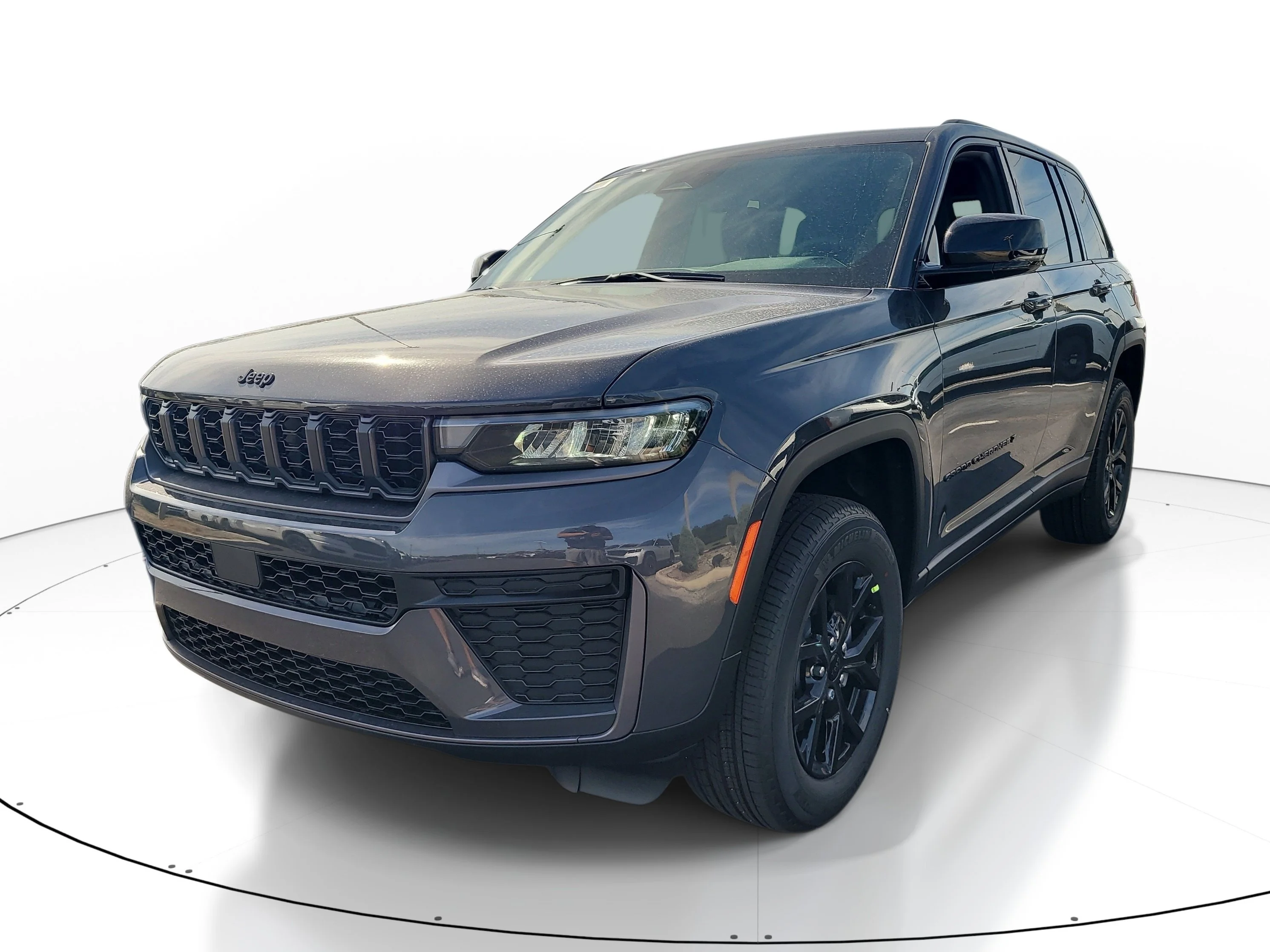 New 2026 Baltic Gray Metallic Clearcoat Jeep Laredo Altitude image 4