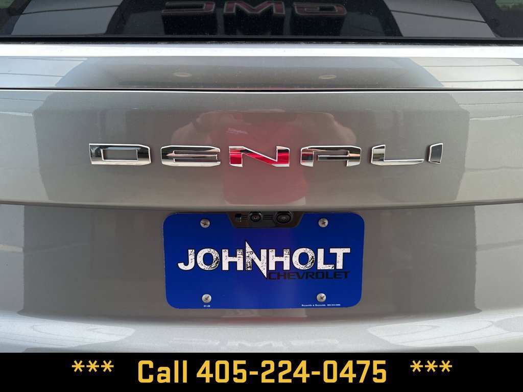 2026 GMC Yukon Denali - Photo 13