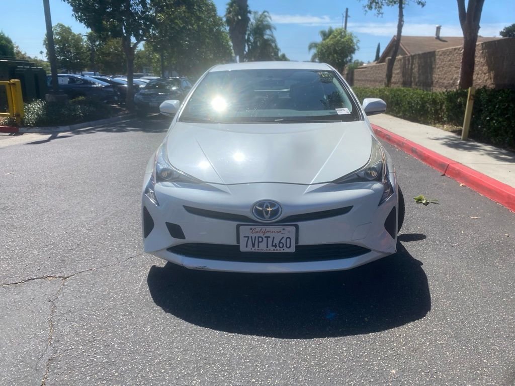 Used 2016 White Toyota Four image 1