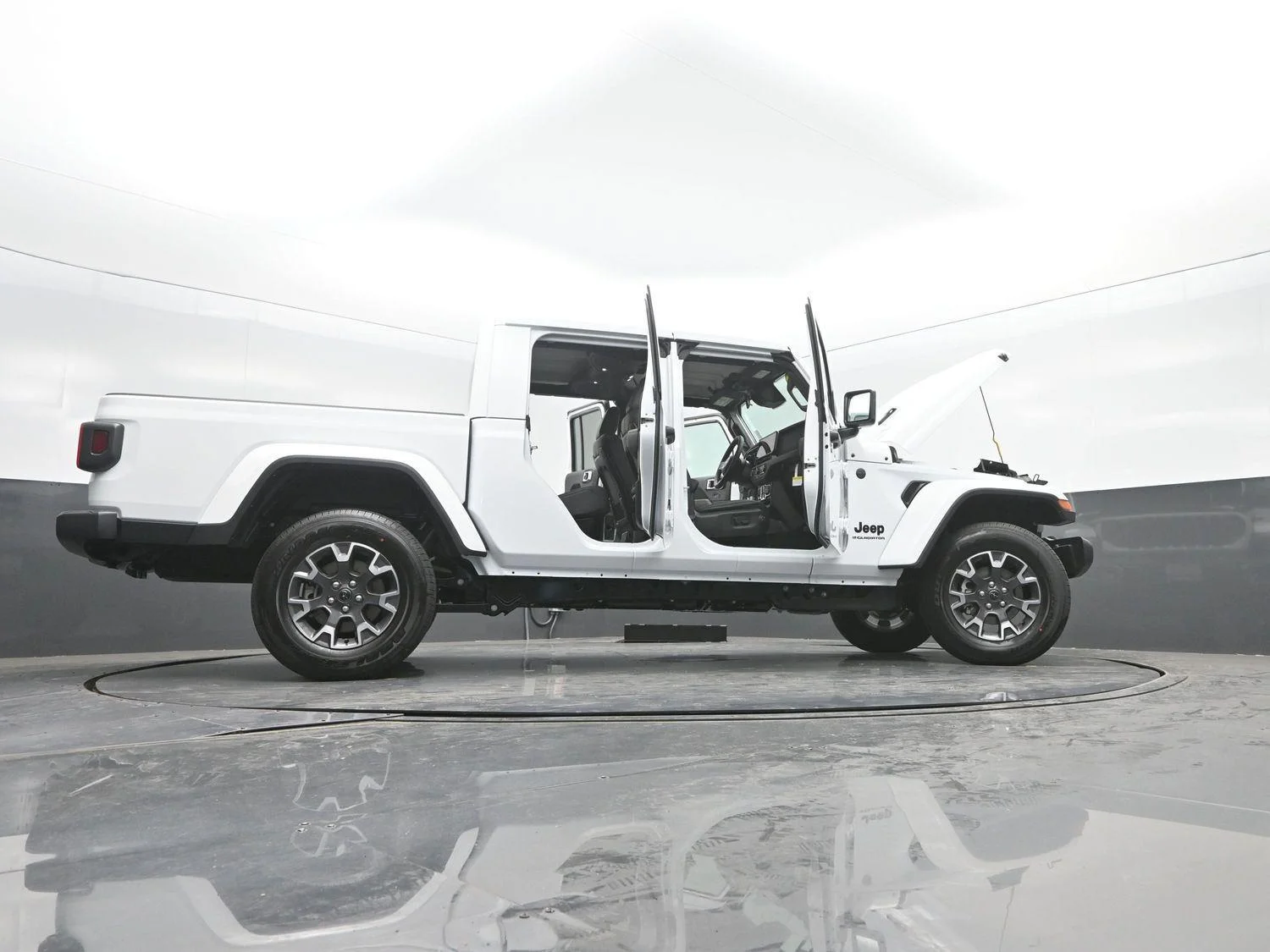 New 2026 Bright White Clear-Coat Exterior Paint Jeep Sahara image 50