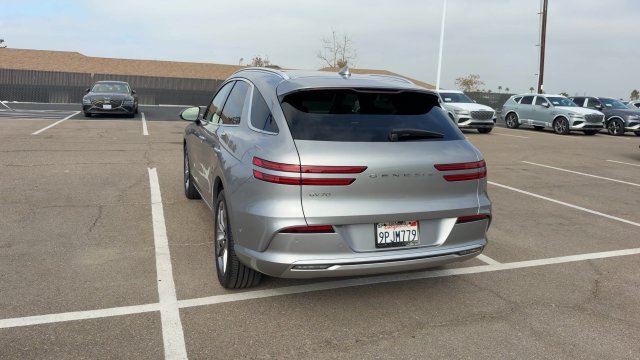 Certified Used 2025 Silver Genesis Advanced image 8