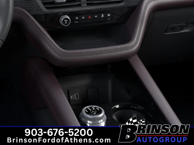 New 2026 Star White Metallic Tri-Coat Ford Platinum™ image 15