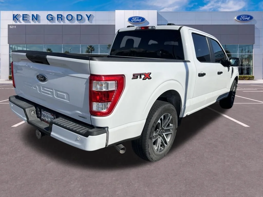 Used 2023 White Ford XL image 11