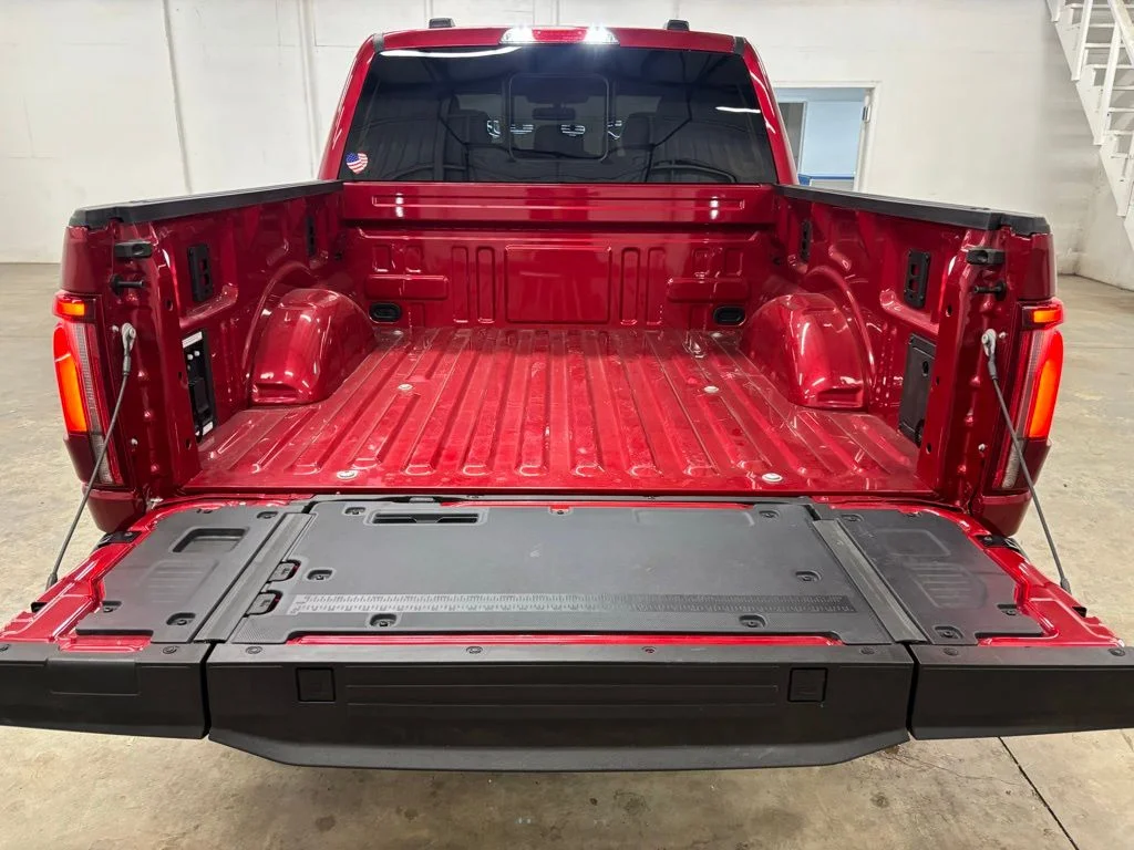 Used 2025 Red Ford King Ranch image 24