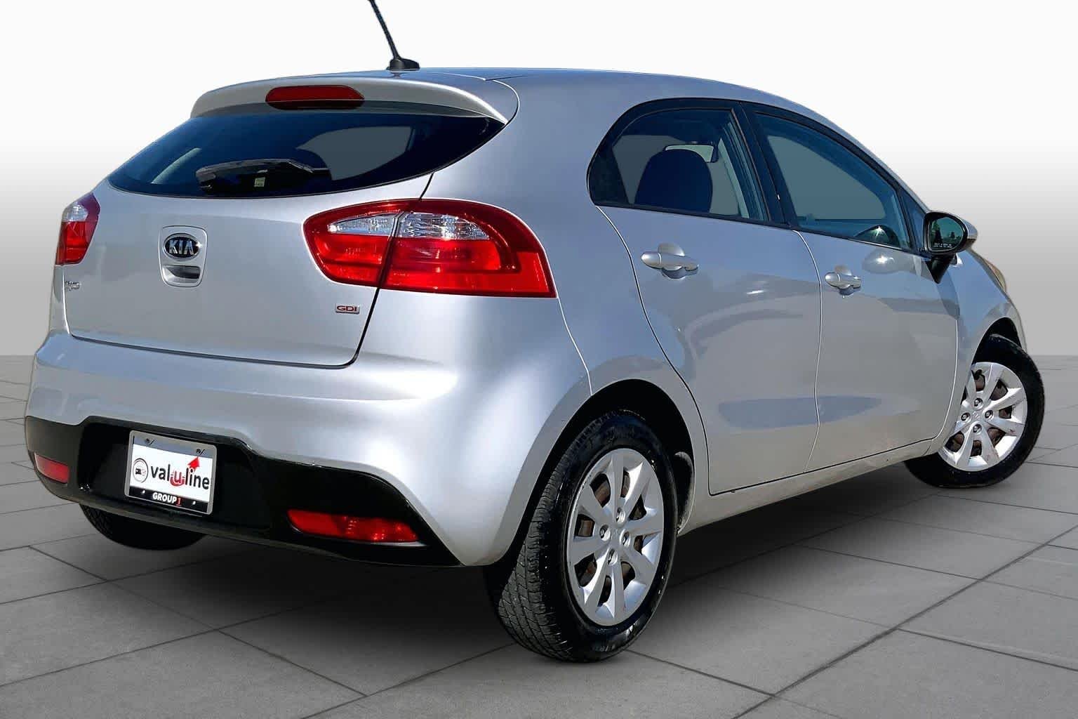 Used 2012 Bright Silver Kia LX image 13