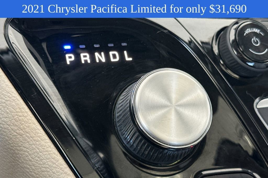 Used 2021 White Chrysler Limited image 27