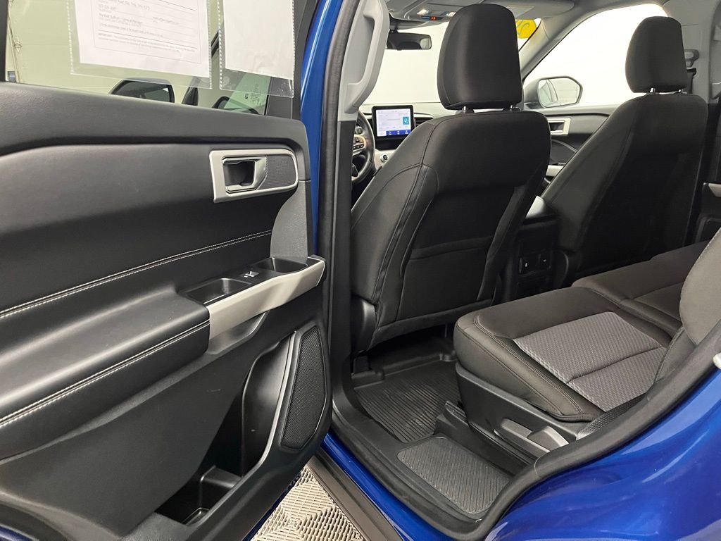 Used 2022 Blue Metallic Ford XLT image 39