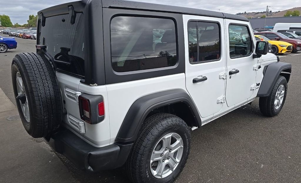 Used 2022 White Jeep Unlimited Sport S image 3