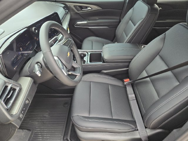 2027 Chevrolet Traverse LT - Photo 9