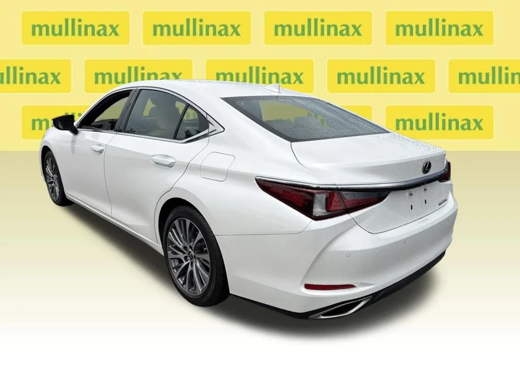 Used 2020 White Lexus 350 Luxury image 8