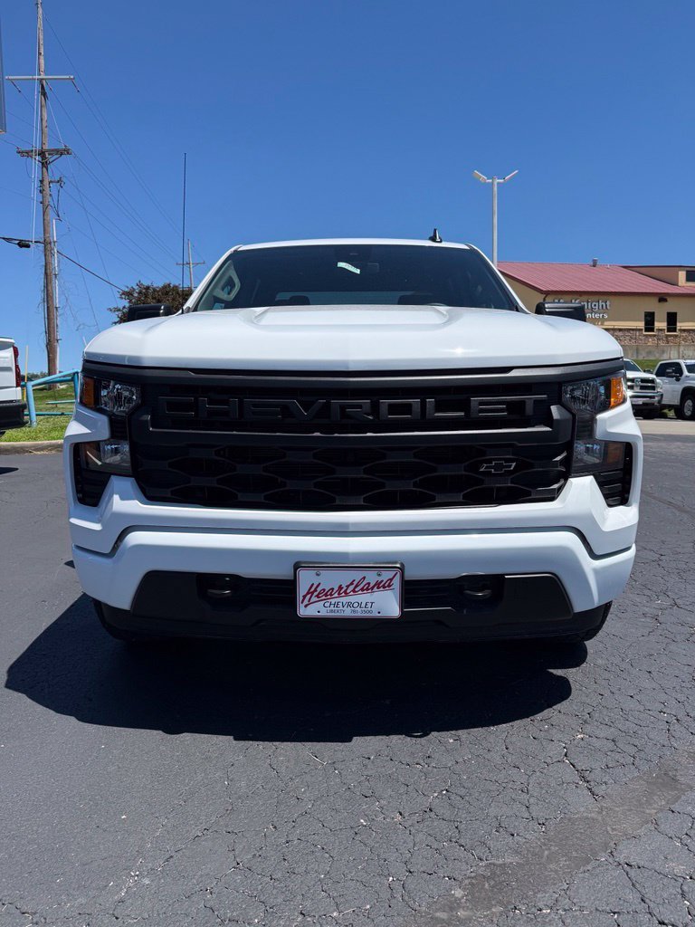 New 2026 Summit White Chevrolet Custom image 3