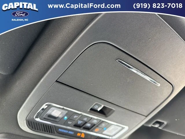 Used 2024 White Ford Lariat image 33