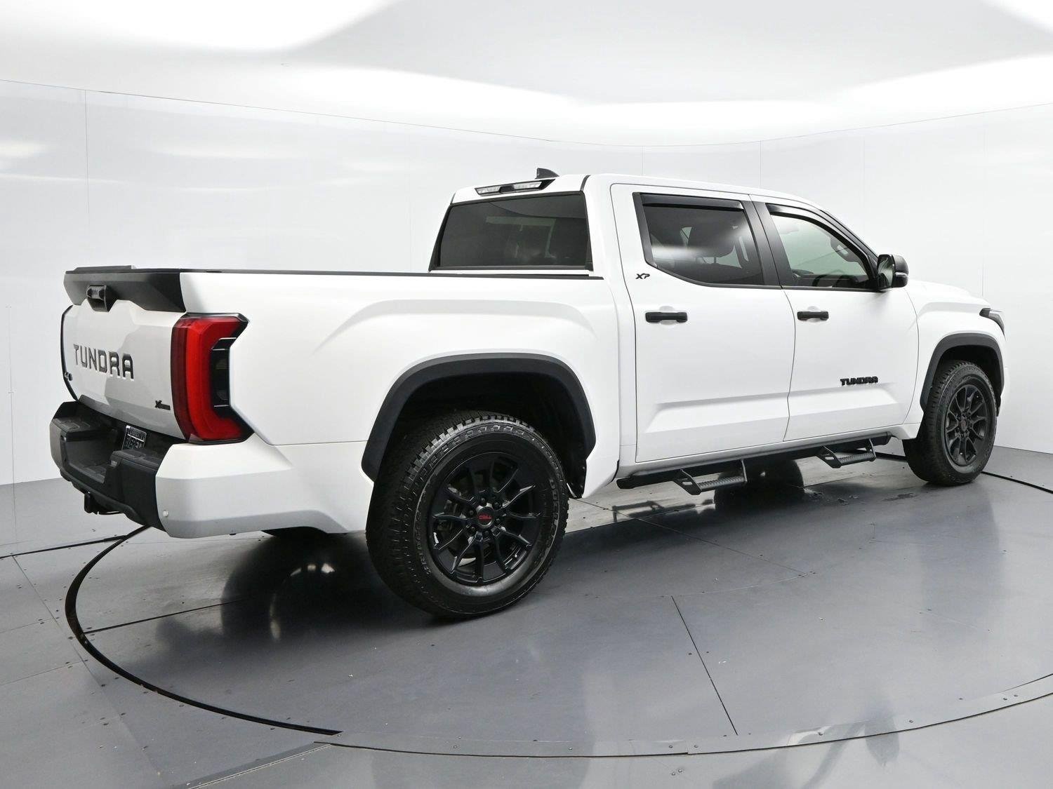 Used 2024 White Toyota SR5 image 7