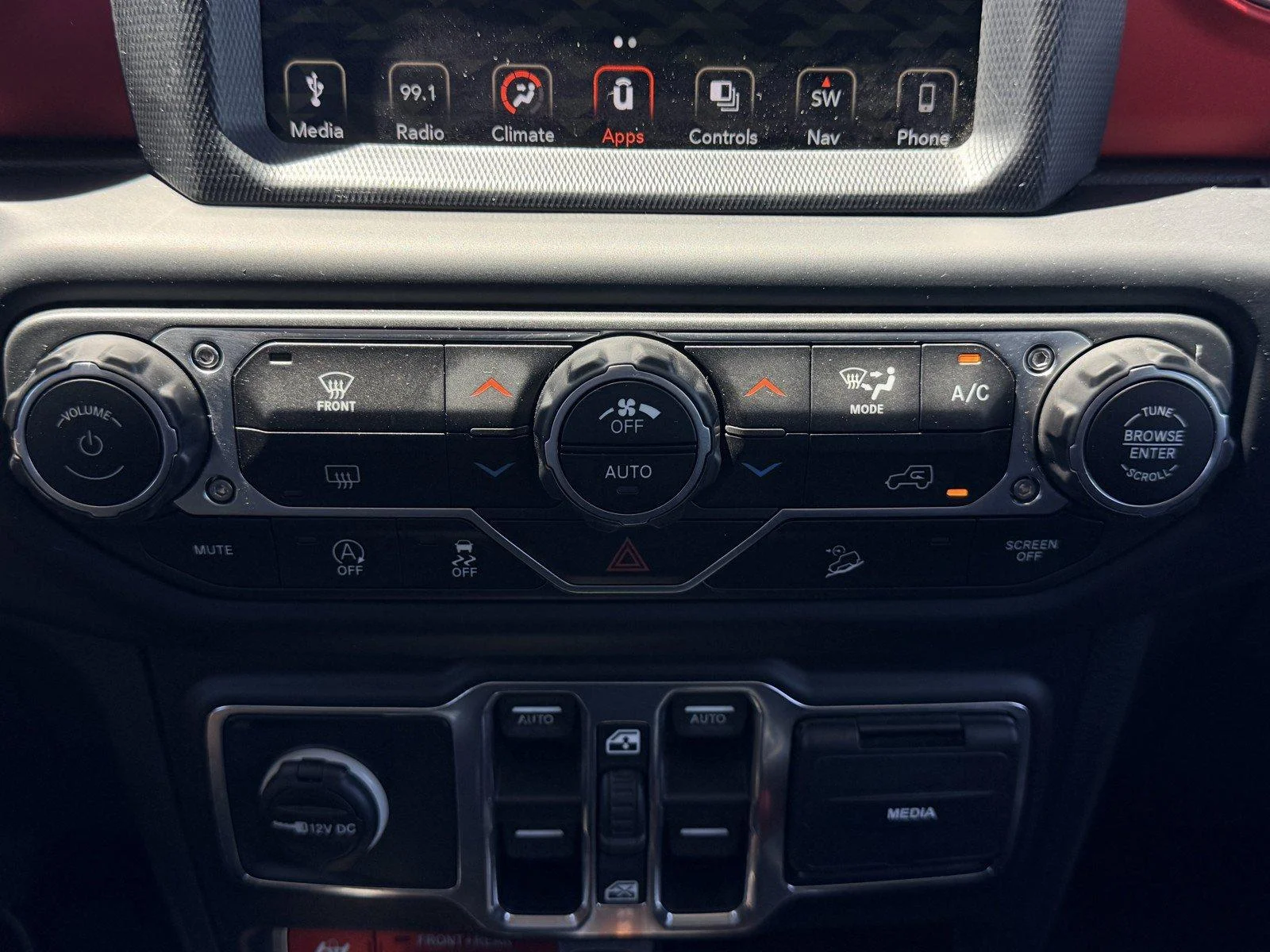 Used 2019 Bright White Clea Jeep Rubicon image 20