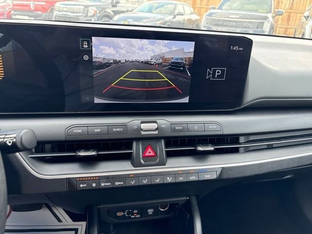 Certified Used 2025 Snow White Pearl Kia LXS image 15
