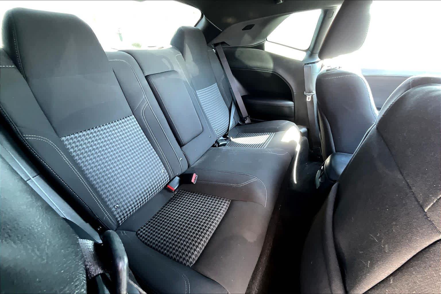 Used 2023 Granite Pearlcoat Dodge SXT image 20
