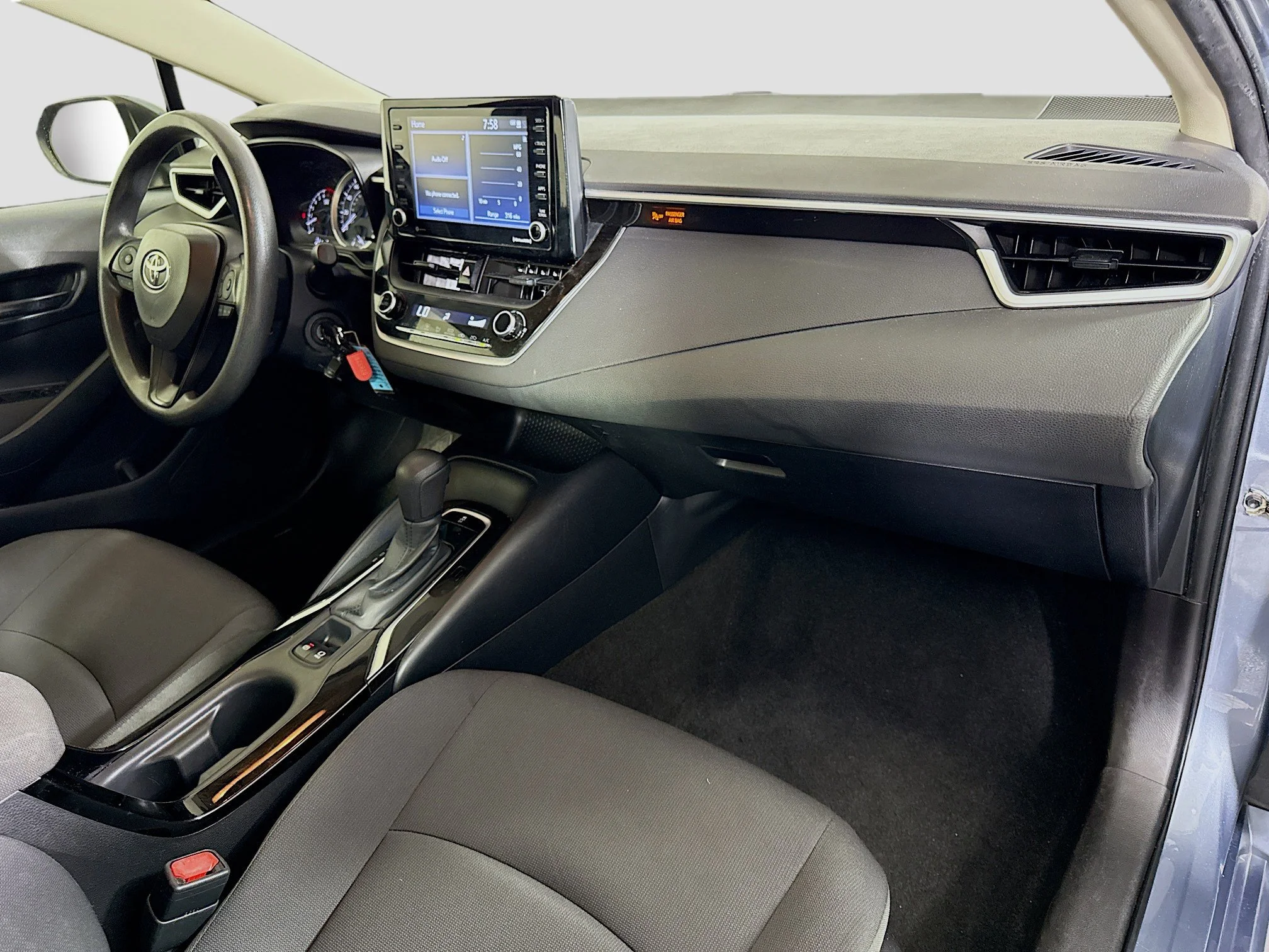 Used 2022 Celestite Toyota LE image 25