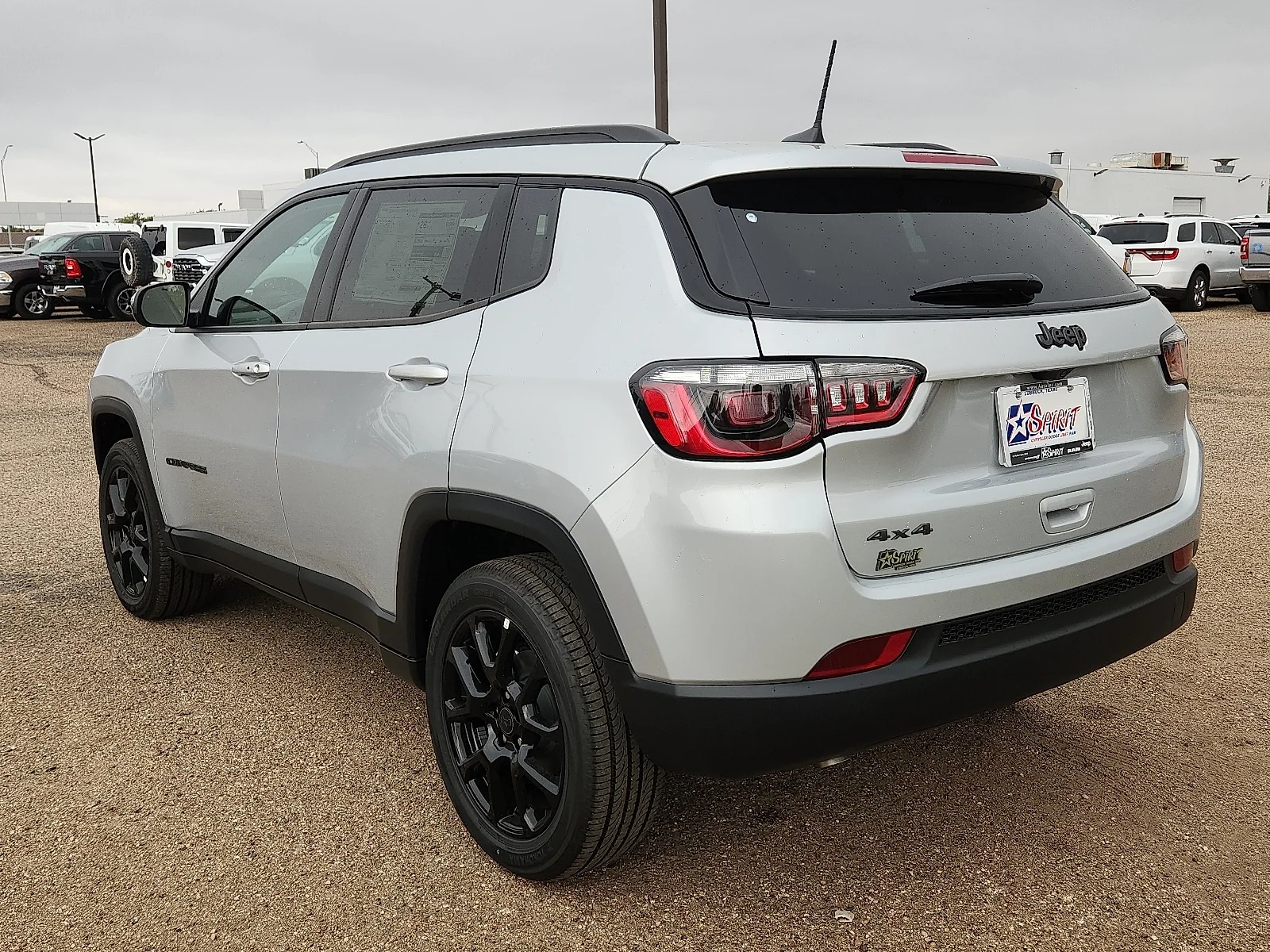 New 2026 PSE Silver Zyni Jeep LATITUDE 4X4 image 3