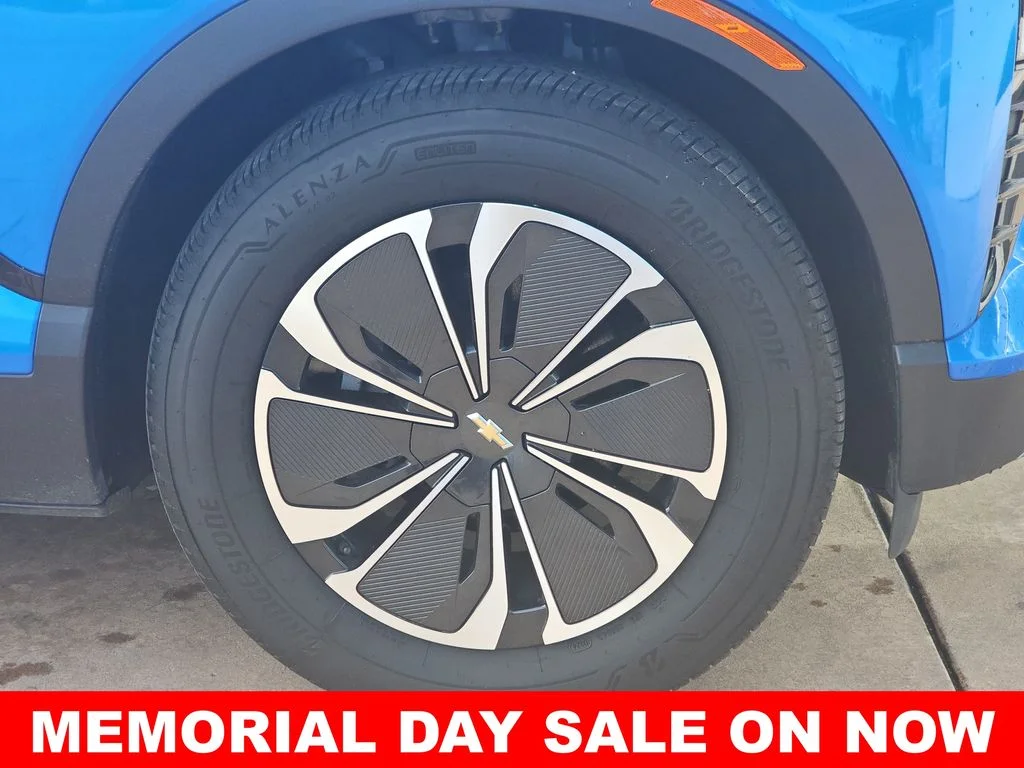 Used 2024 Blue Chevrolet LT image 39