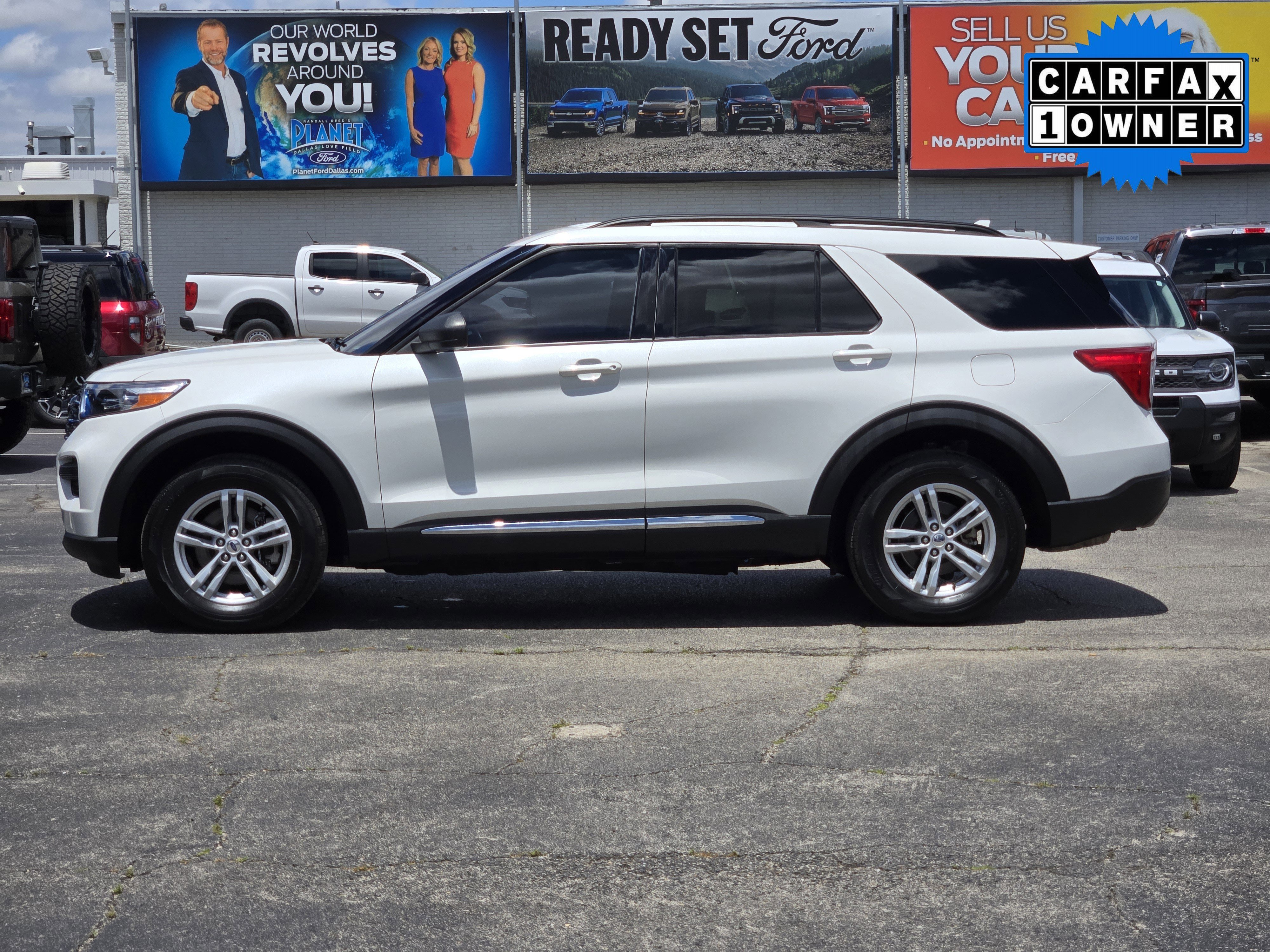 Used 2023 White Metallic Ford XLT image 4
