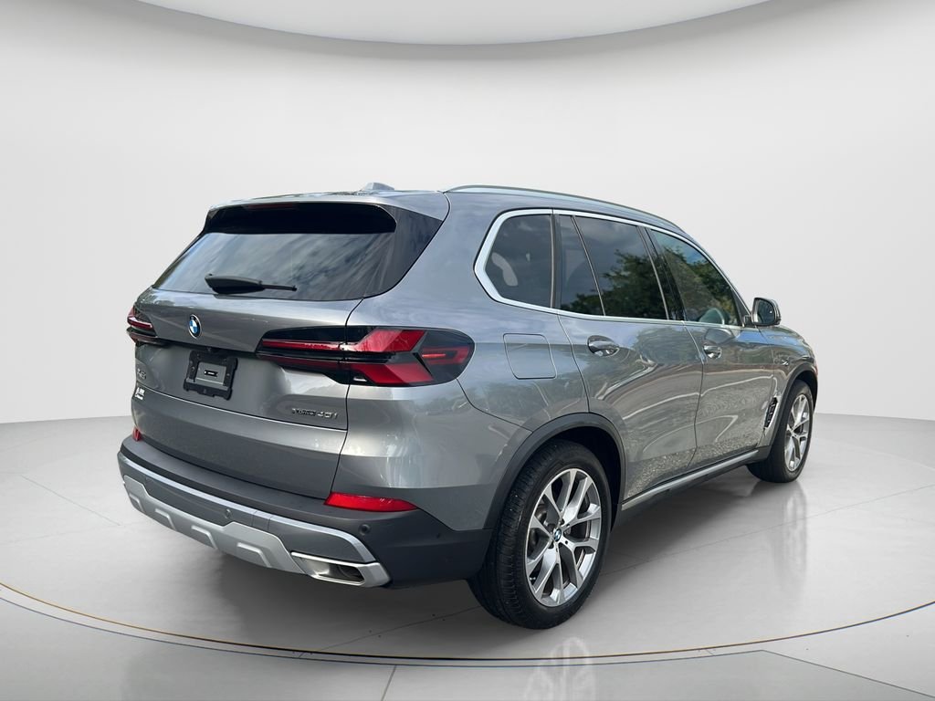 Certified Used 2024 Skyscraper Grey Metallic BMW xDrive40i image 5