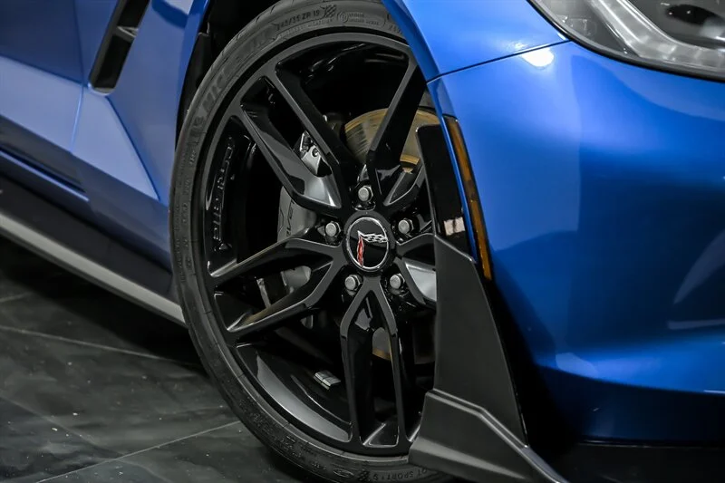Used 2015 Laguna Blue Tintcoat Chevrolet Stingray-MANUAL-$20K MODS! image 3