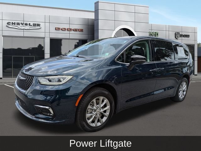 2024 Chrysler Pacifica Touring L - Photo 8