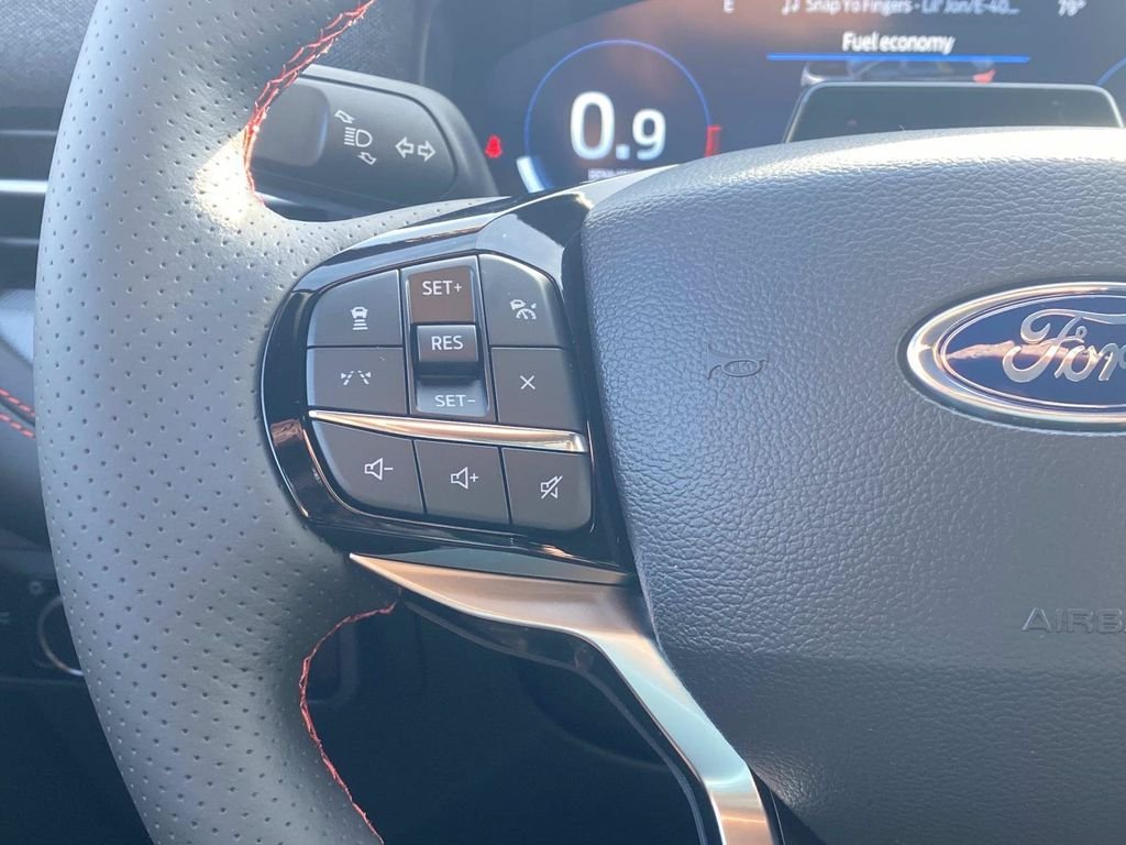 New 2026 Agate Black Metallic Ford ST-Line image 19