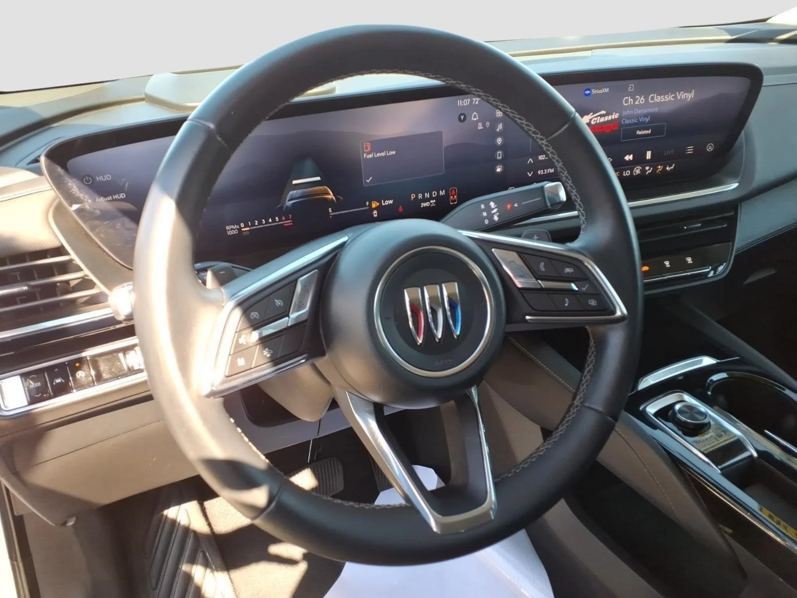Used 2024 Summit White Gaz Buick Preferred image 12