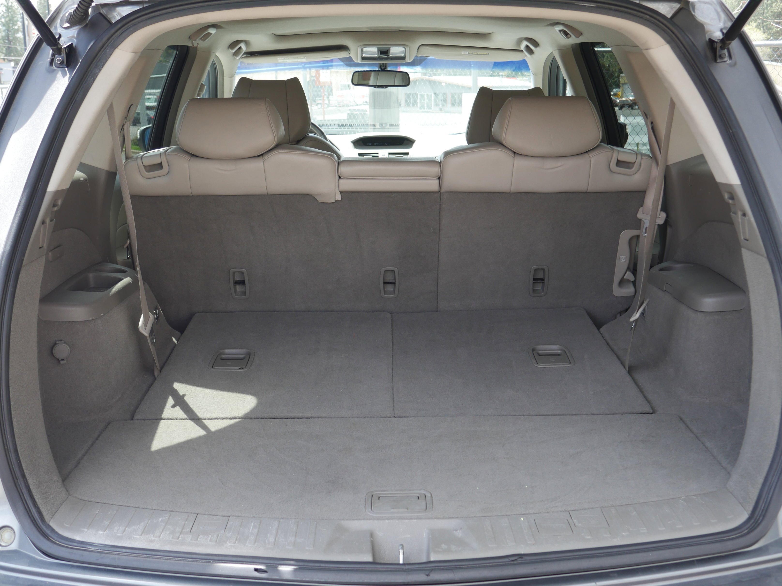 Used 2008 Sterling Gray Metallic Acura  image 23