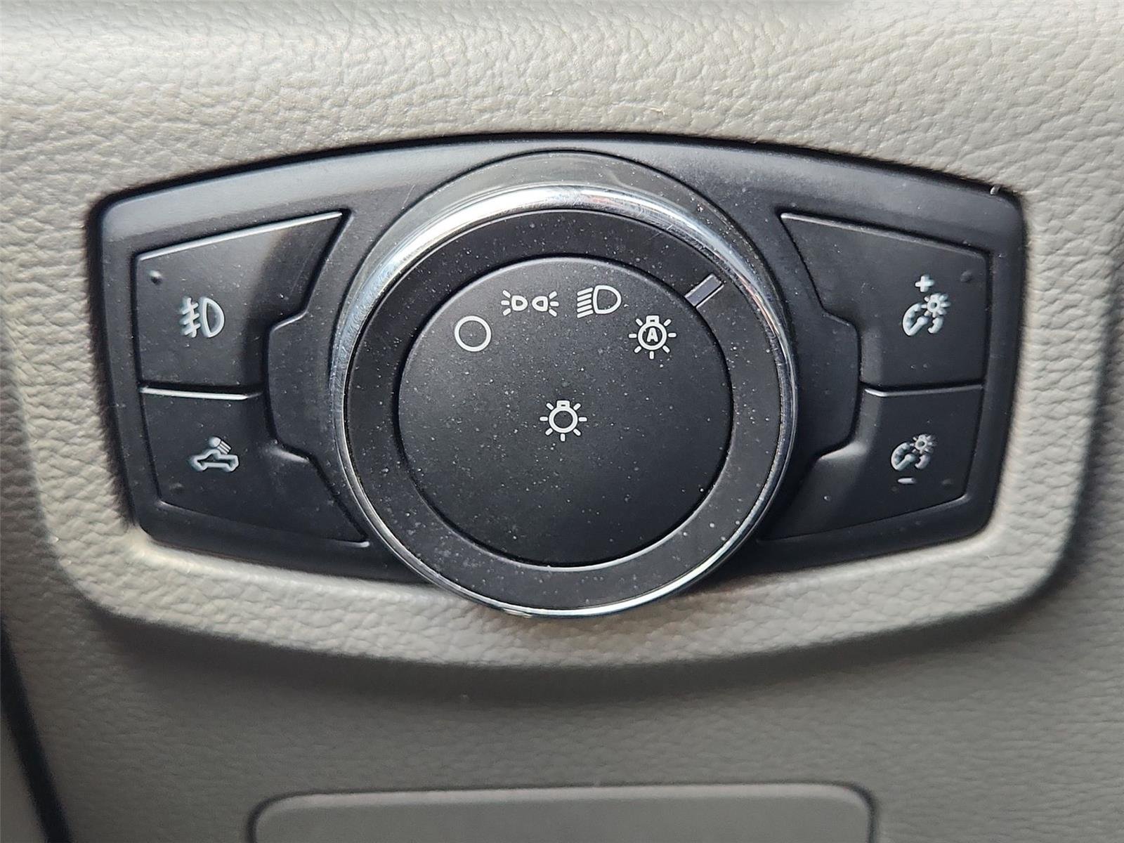 Used 2018 Magnetic Ford XLT image 16