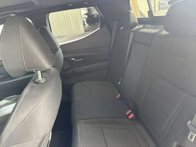 Used 2024 Green Hyundai SEL image 13