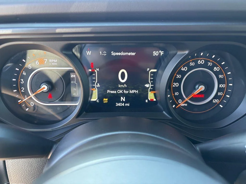 Used 2025  Jeep Rubicon image 23