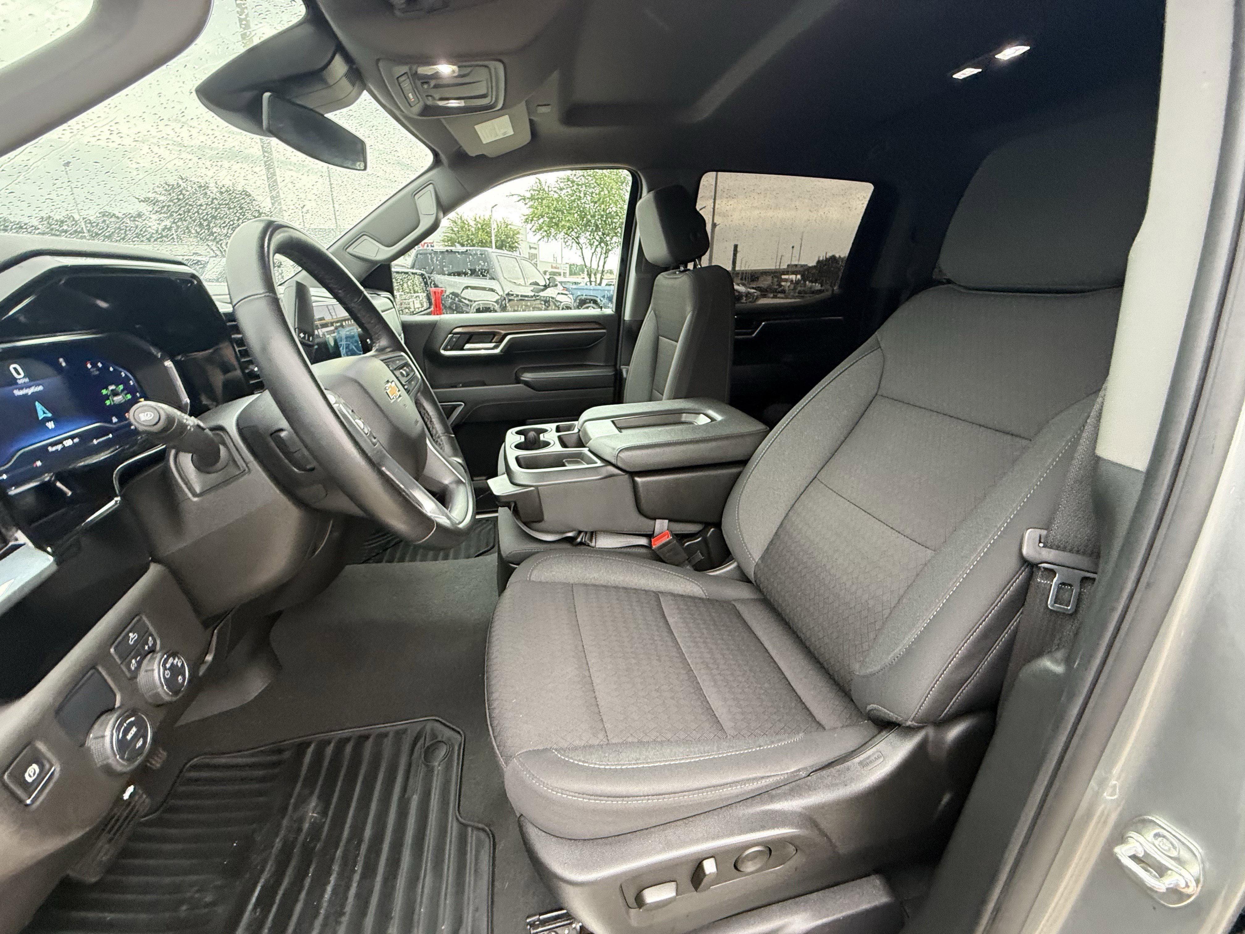 Used 2025 Sterling Gray Metallic Chevrolet  image 25