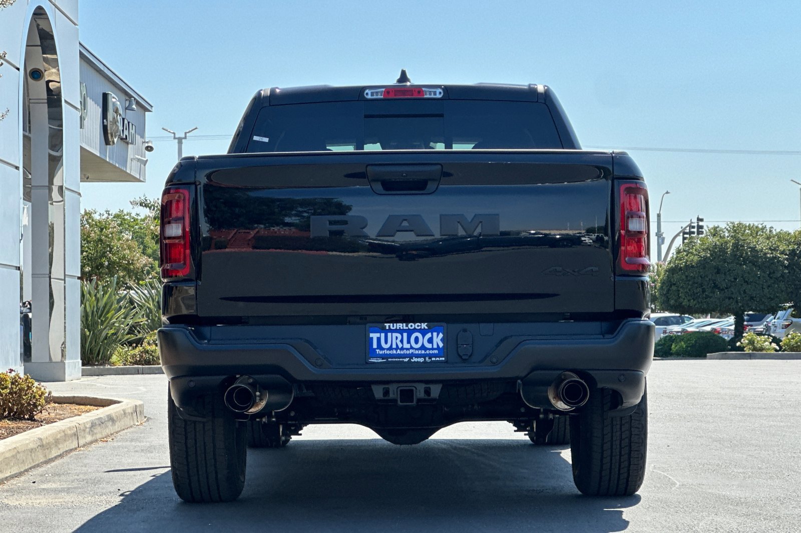 View vehicle photo 5