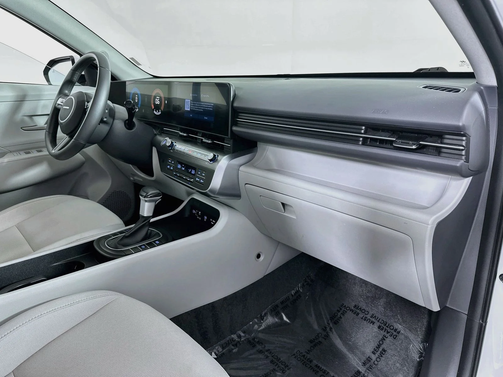 Used 2025 Atlas White Hyundai SEL image 28