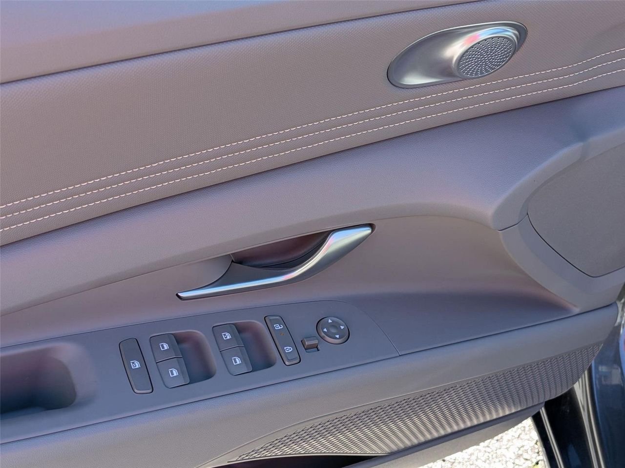 New 2026 Amazon Gray Hyundai SEL Sport image 12