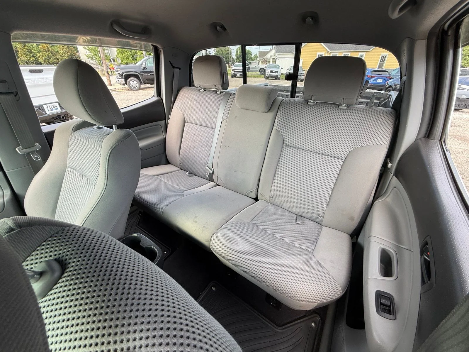 Used 2012 White Toyota Base image 20