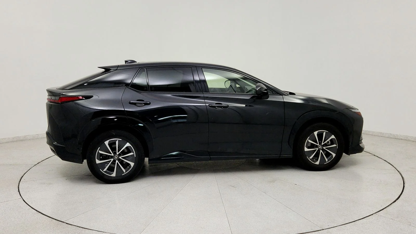 Used 2023 Black Lexus 450e Premium image 8