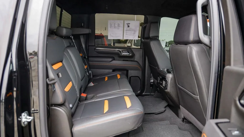 Used 2025 Black GMC AT4 image 19
