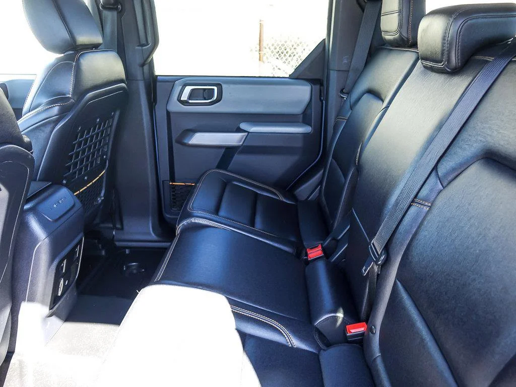Used 2023 Azure Gray Metallic Tri-Coat Ford Badlands image 14