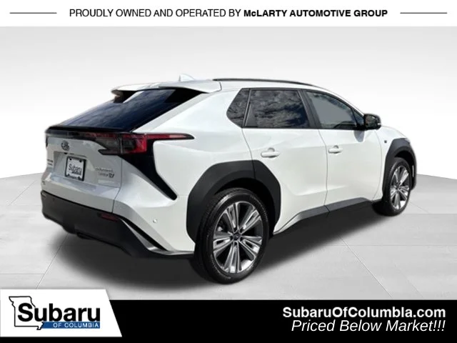 Used 2023 White Subaru Limited image 10
