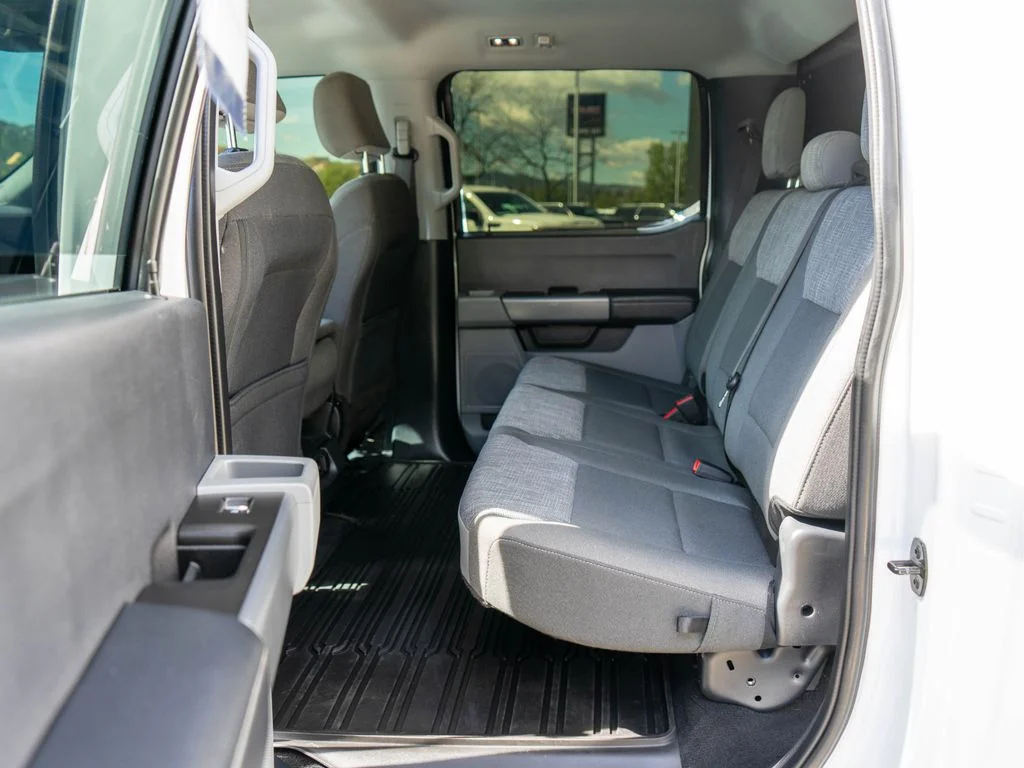Used 2023 White Ford XLT image 12