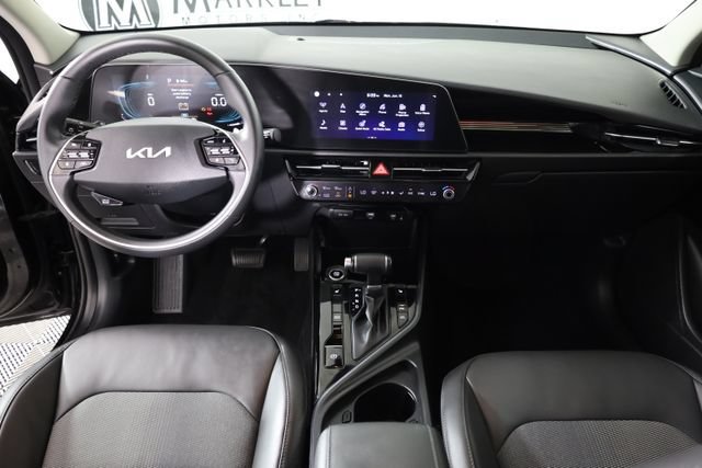 Used 2023 Black Kia EX image 16