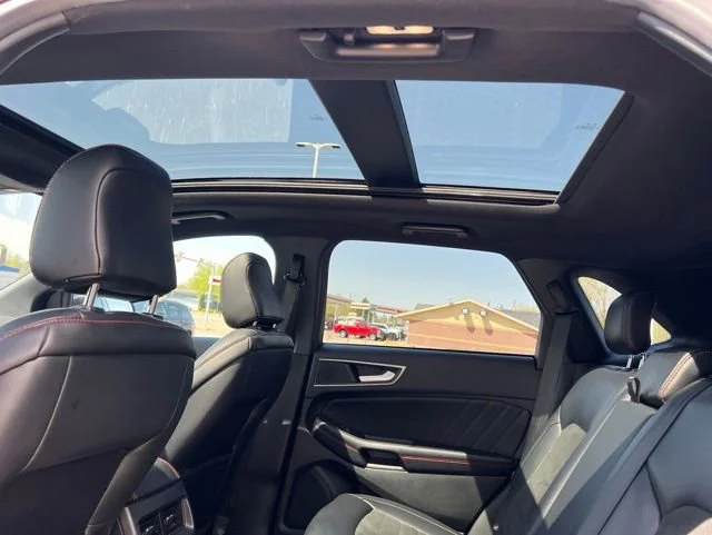 Used 2023 Black Ford ST-Line image 27