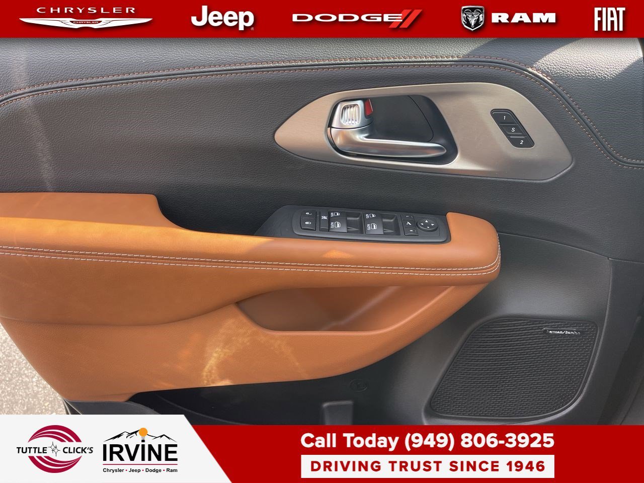 New 2026 Diamond Black Crystal Pearl-Coat Exterior Paint Chrysler Pinnacle image 20