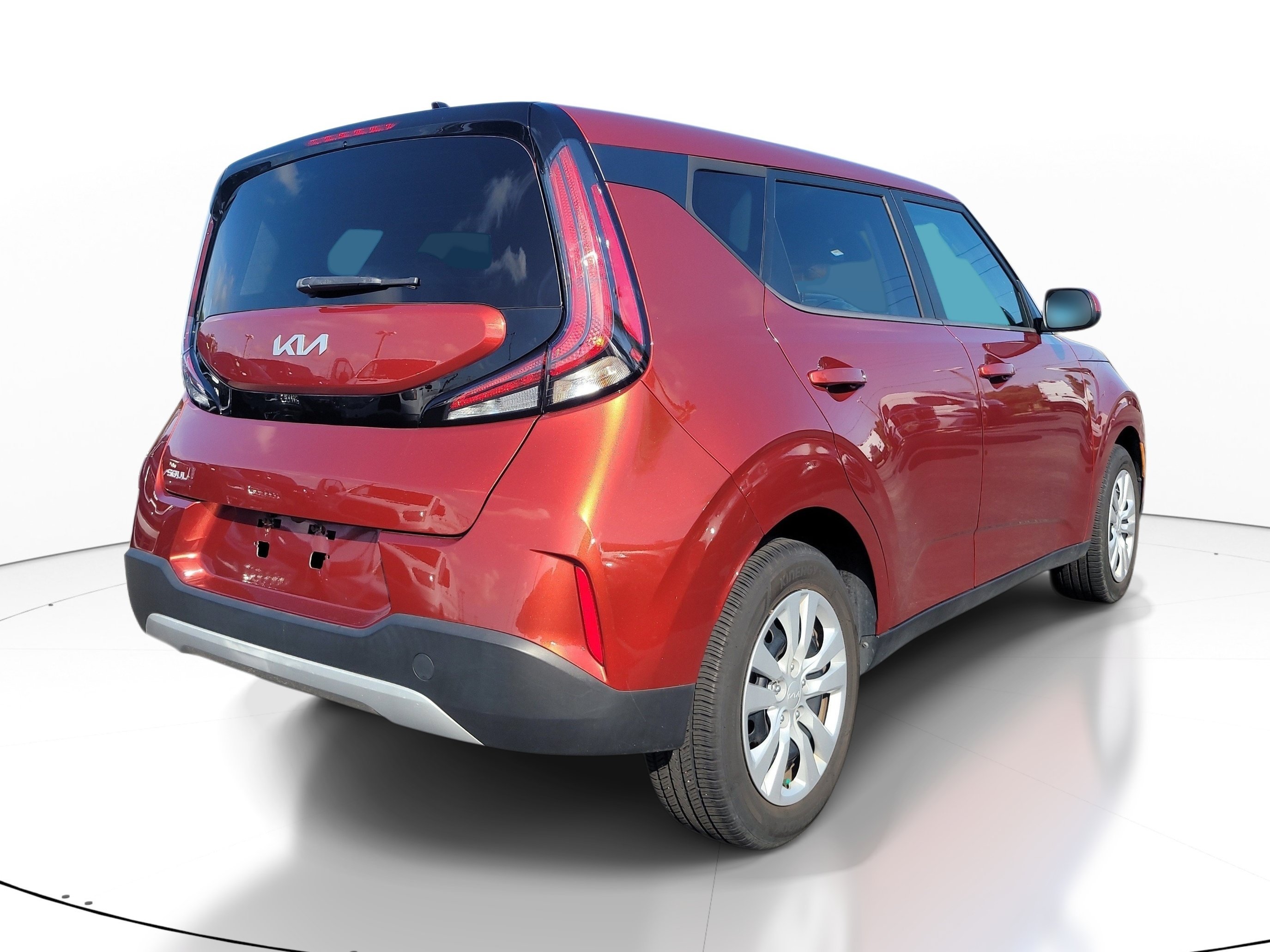Used 2023 Mars Orange Kia LX image 4