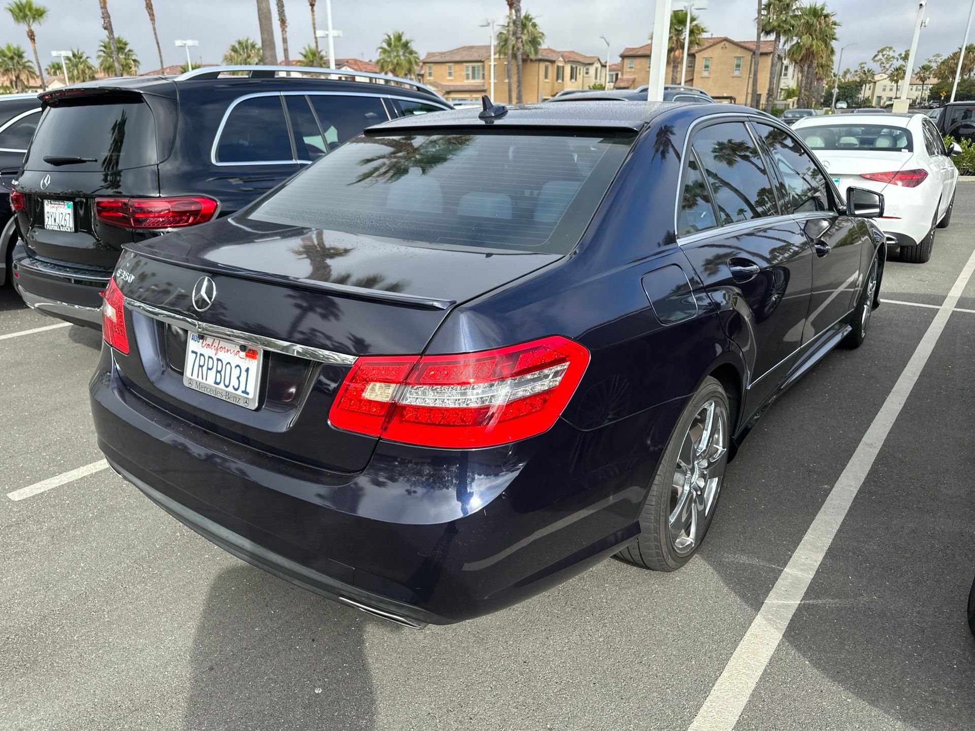 Used 2011 Blue Mercedes-Benz E 350 image 11