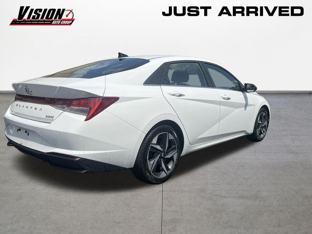 Used 2023 White Hyundai Limited image 6